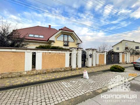 будинок за адресою Коритнянська вул., 1