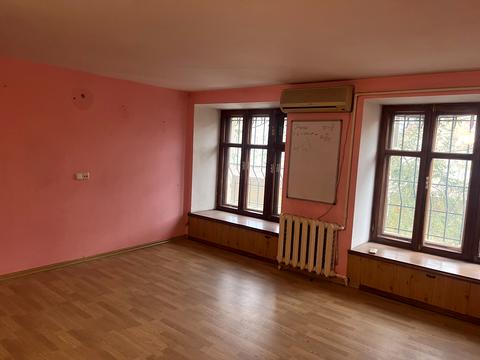 комерційна за адресою Торгова вул., 26