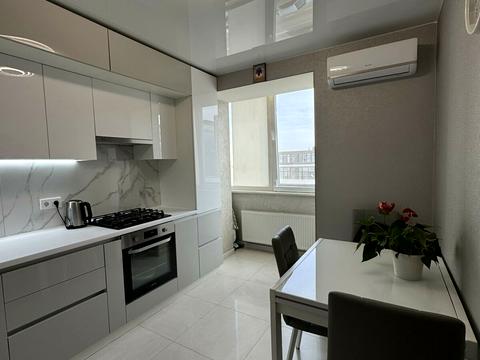 квартира за адресою Владислава Бувалкіна вул. (Бочарова Генерала), 71