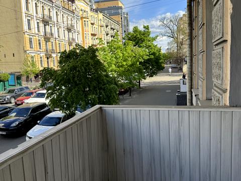 комерційна за адресою Саксаганського вул., 99