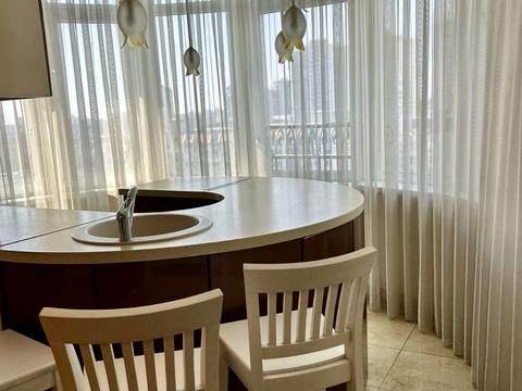 квартира за адресою В'ячеслава Чорновола вул., 27