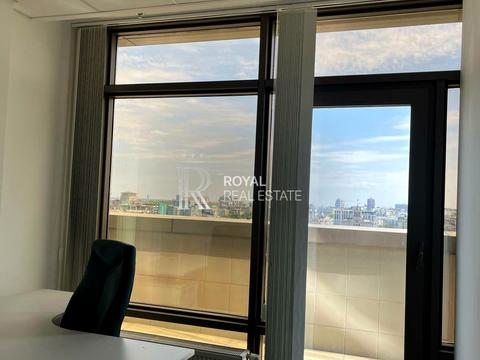 комерційна за адресою Київ, Богдана Хмельницького вул., 52