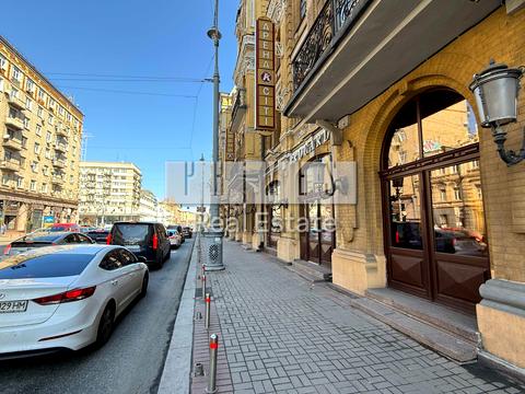 комерційна за адресою Велика Васильківська вул. (Червоноармійська), 1-3/2 а