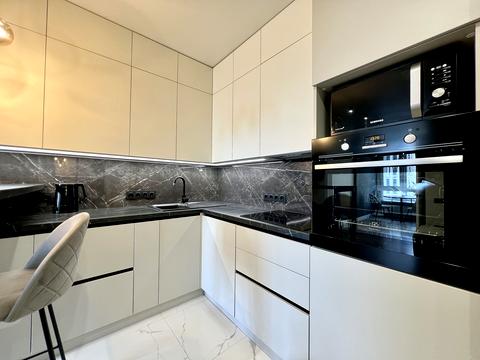 квартира за адресою Зарічна вул., 4