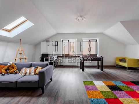 будинок за адресою Святкова вул.