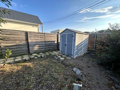 будинок за адресою Амосова