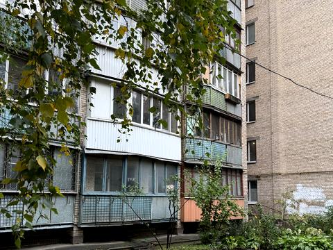 квартира за адресою Зодчих вул., 64