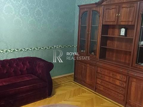 квартира за адресою Анни Ахматової вул., 6