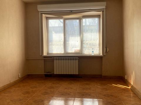 комерційна за адресою Іоанна Павла II вул. (Патріса Лумумби), 22