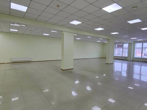 комерційна за адресою В'ячеслава Чорновола вул. (Енгельса), 49