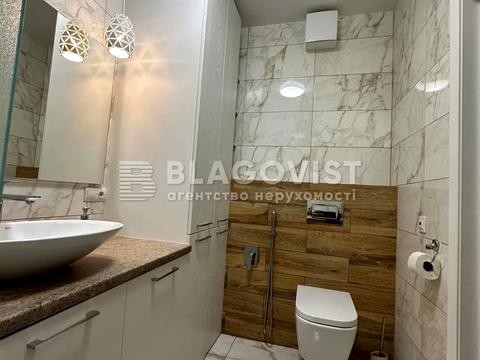 квартира по адресу Софии Русовой ул., 5