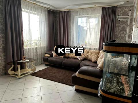 дом по адресу Будівельників вулиця, 18
