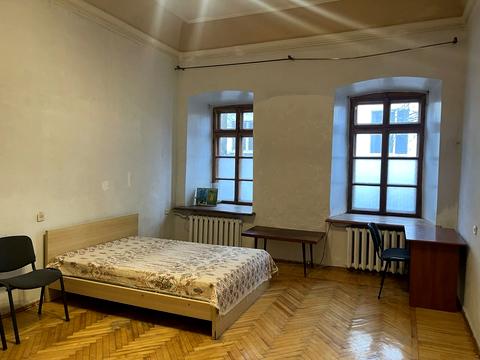 комерційна за адресою Успенський пров., 23