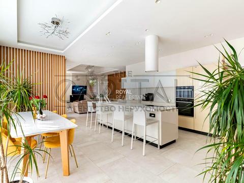 будинок за адресою 162-га Садова вул.