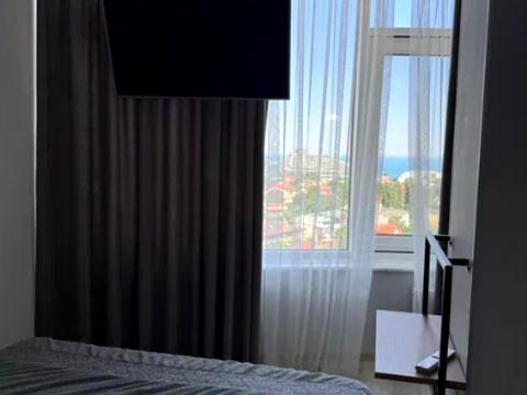 квартира за адресою Літературна вул., 8