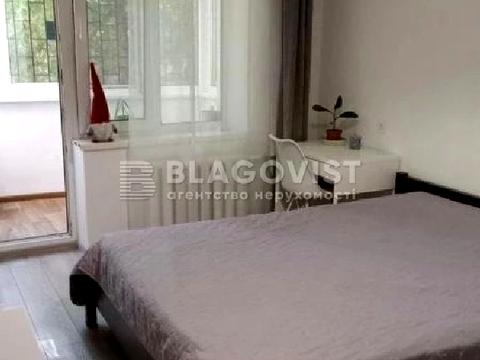 квартира за адресою Олексіївська вул., 4