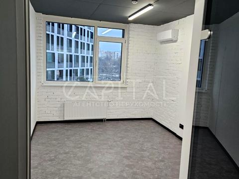 комерційна за адресою Берестейський пров. (Брест-Литовський), 11