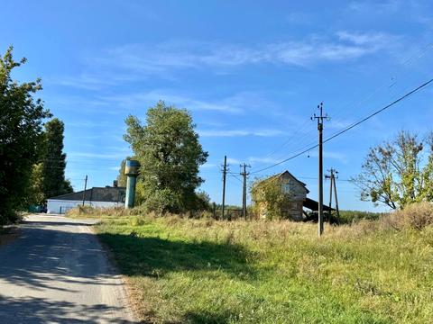 комерційна за адресою Центральна вул., 21