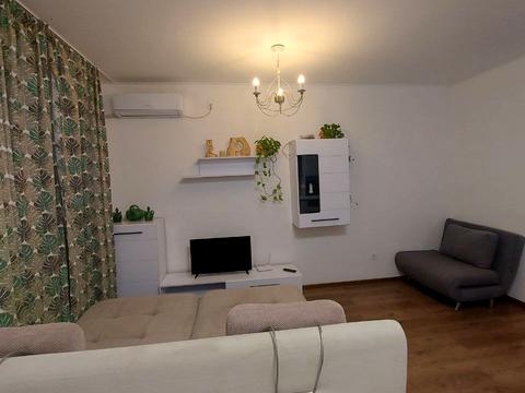 квартира за адресою Сім'ї Кульженків вул. (Петра Дегтяренка), 37