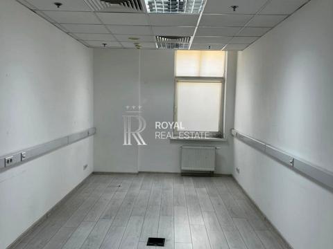 комерційна за адресою Володимирська вул., 38