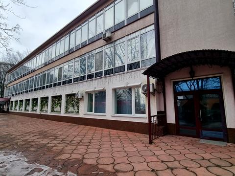 комерційна за адресою Зодчих вул., 32А