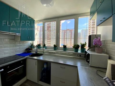 квартира за адресою Софії Русової вул., 3