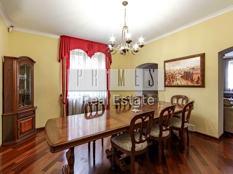 будинок за адресою Молодіжна вул. (леніна)