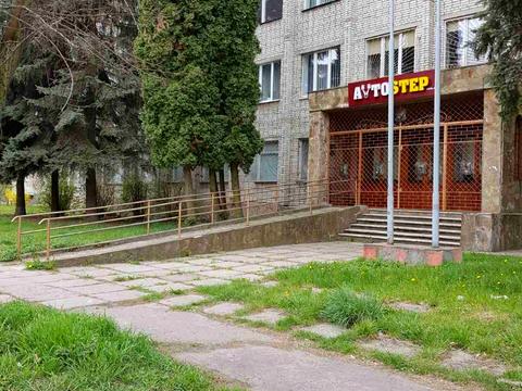 комерційна за адресою Будівельна, 3