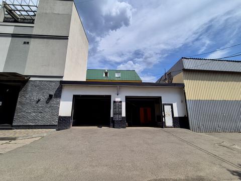 комерційна за адресою Братиславська вул., 14б