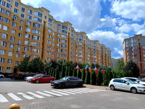 квартира за адресою Абрикосова вул., 5