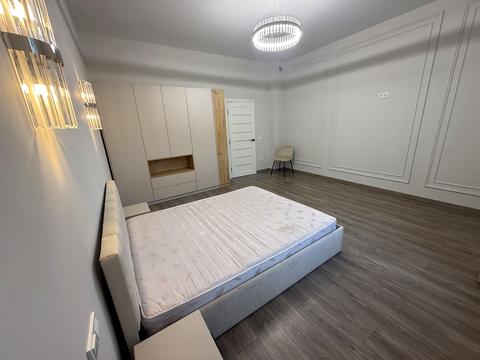 квартира по адресу Олега Ольжича ул., 3