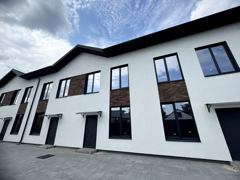 будинок за адресою Сім'ї Шкарівських вул., 12