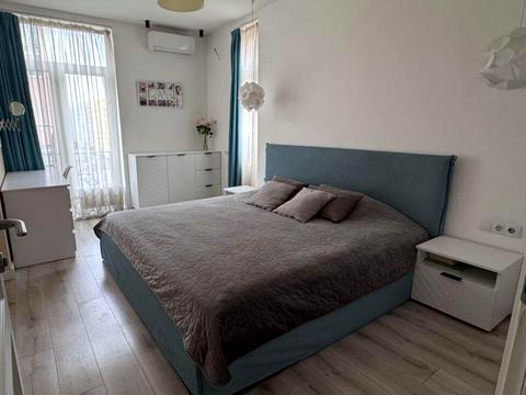 квартира за адресою Регенераторна вул., 4 к1-13