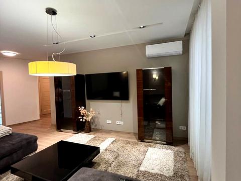 квартира за адресою Пекарська вул., 30