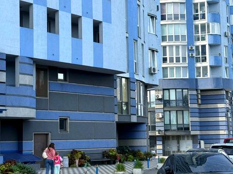 комерційна за адресою Соборності просп. (Возз'єднання), 30