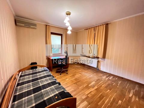 дом по адресу Добровольчих Батальйонів ул. (Панфіловців)