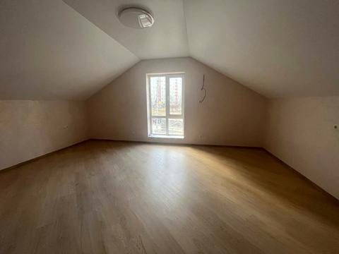 комерційна за адресою Марії Литвиненко-Вольгемут вул., 25