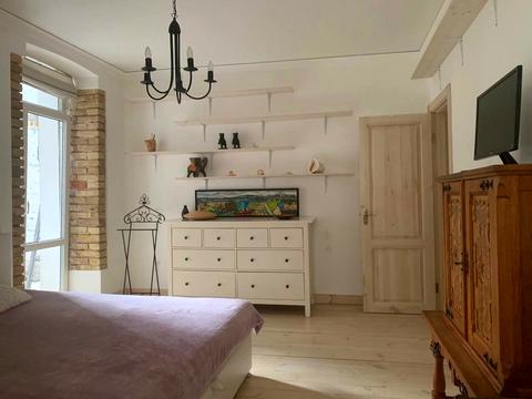 квартира за адресою Шота Руставелі вул., 20