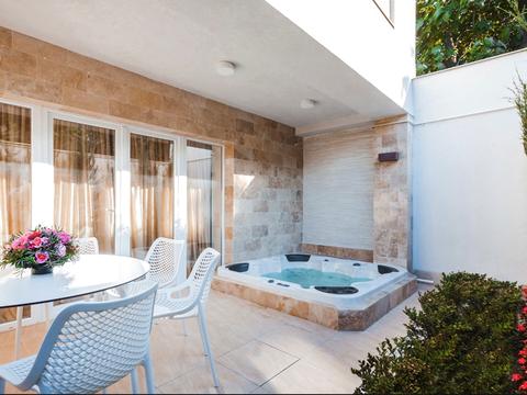 будинок за адресою Посмітного