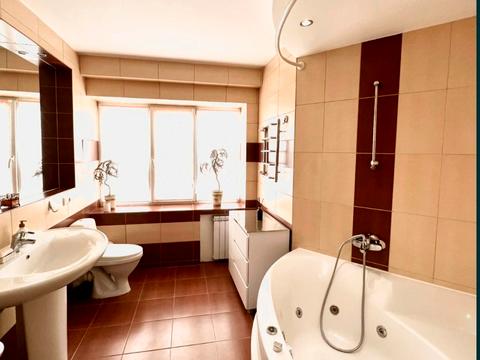 квартира за адресою Лесі Українки бульв., 5