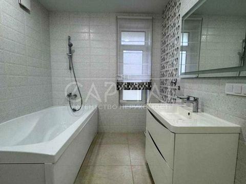 дом по адресу Левка Лукьяненко ул. (Октябрьская)