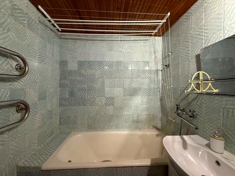 квартира за адресою Богдана-Ігора Антонича вул., 32