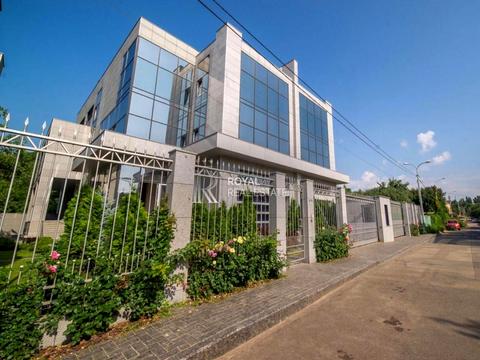 комерційна за адресою Вільшанська вул., 14б