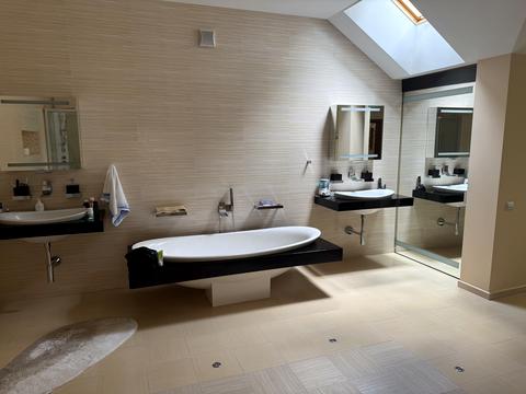 дом по адресу Осіння