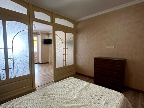 квартира за адресою Ревуцького вул., 9