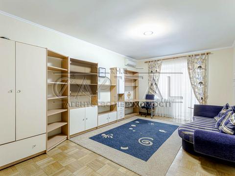 квартира по адресу Володимира Івасюка, 22