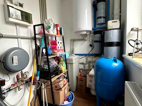 будинок за адресою Жуляни