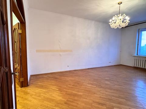 квартира за адресою Київ, Срібнокільська вул., 14-А