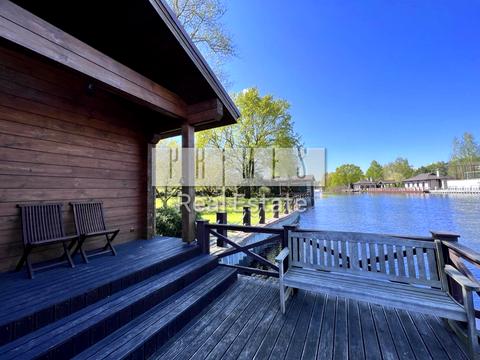 будинок за адресою Столичне шосе