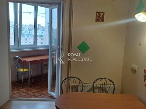 квартира за адресою Анни Ахматової вул., 6